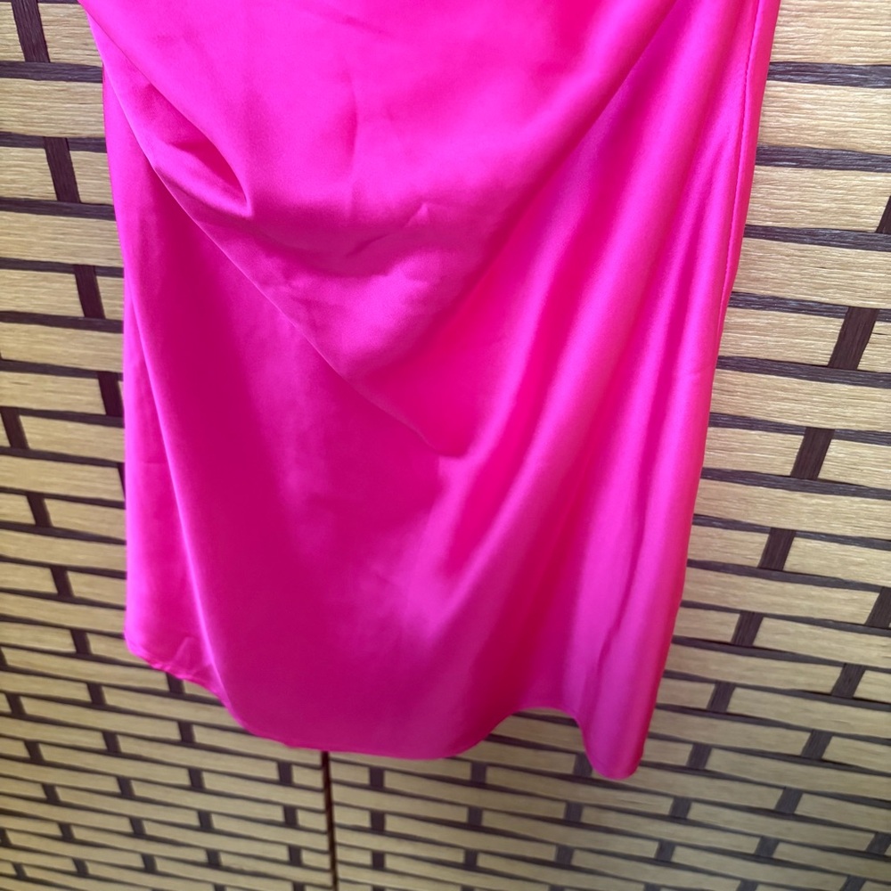 White Fox Pink Coming In Hot Mini Dress Size‎ Small - Picture 4 of 11